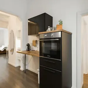 https://apt-roman-market-upper-aristotelous-sq-luxury.hotelschalkidiki.net